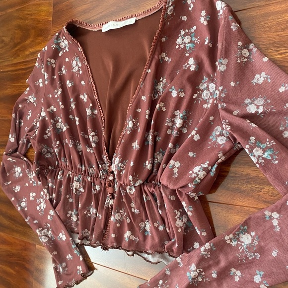 Altar’d State brown Floral Long Sleeve V-neck crop Top size Large NWOT - Picture 5 of 9